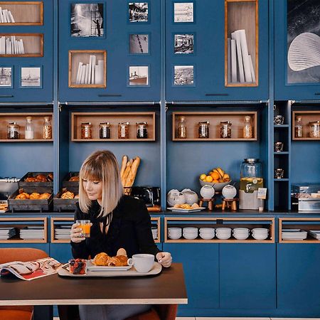 Hotel Mercure Toulon Ла Сен-сюр-Мер Екстериор снимка