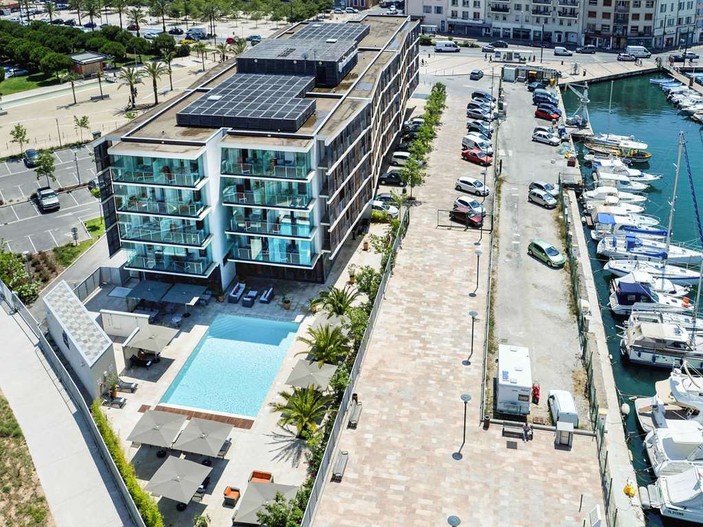 Hotel Mercure Toulon Ла Сен-сюр-Мер Екстериор снимка