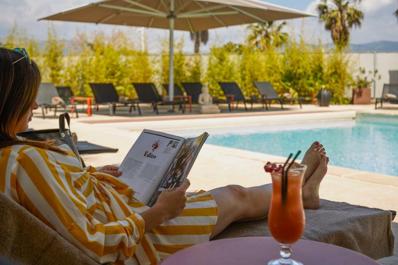Hotel Mercure Toulon Ла Сен-сюр-Мер Екстериор снимка