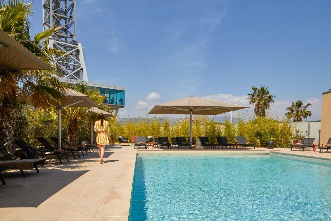 Hotel Mercure Toulon Ла Сен-сюр-Мер Екстериор снимка